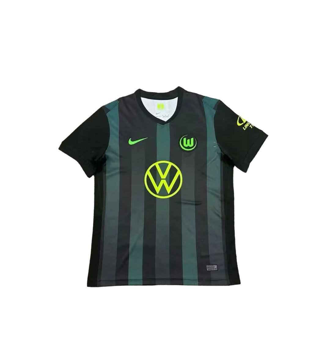 Wolfsburg away 24/25